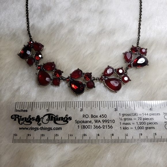 VINTAGE Nancy & Rise NY Ruby Red Stones and Antiqued Bronze Tones Necklace - Picture 5 of 7